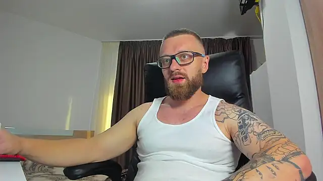 Webkamerová show Findom_guy