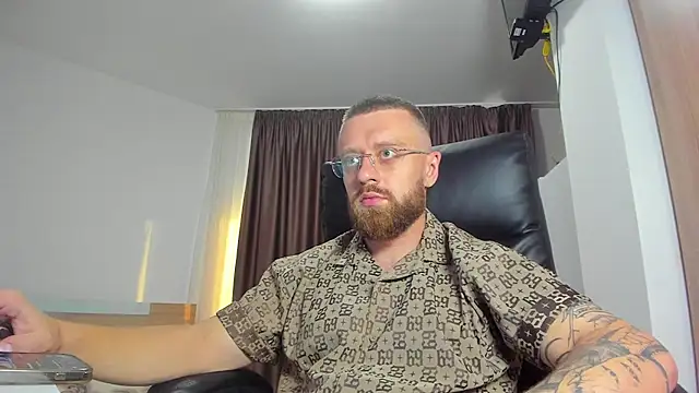 Вебкам-шоу Findom_guy