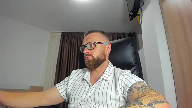Findom_guy Webcam Show