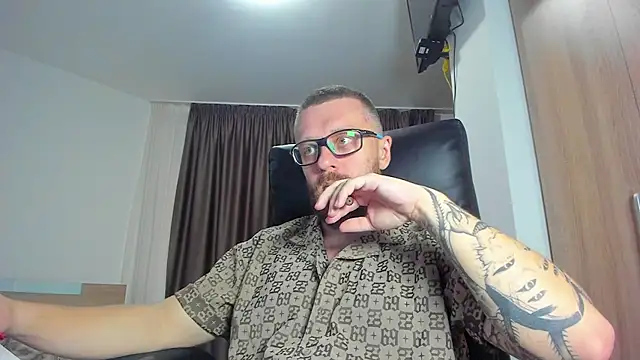 Вебкам-шоу Findom_guy