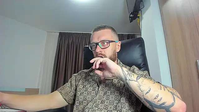 Вебкам-шоу Findom_guy