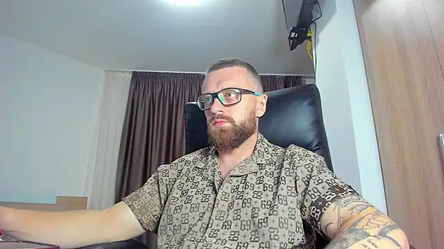 Webkamerová show Findom_guy