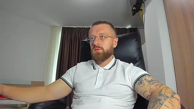 Webkamerová show Findom_guy