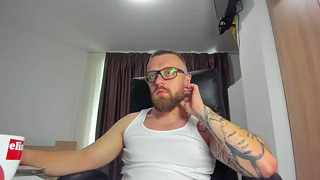 Webkamerová show Findom_guy