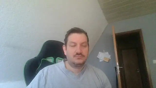 Golffahrer1982 webcam show