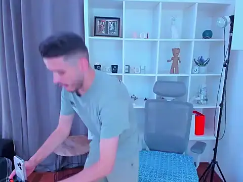 andboyfor6 webkamerás műsora