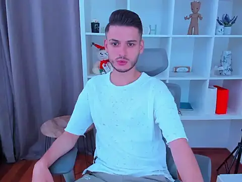 andboyfor6's Webcam Show
