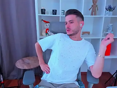 andboyfor6's Webcam Show