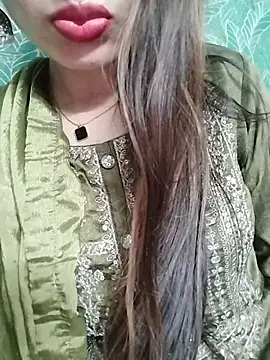 Chatroom XXX en direct de Noor_Darliing