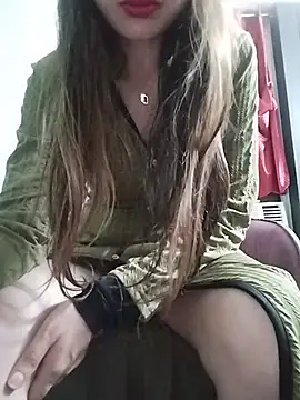 Chatroom XXX en direct de Noor_Darliing