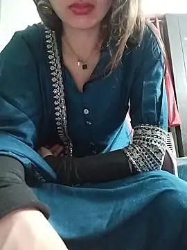 Noor_Darliing Show in webcam