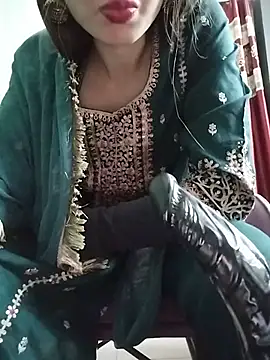 Noor_Darliing Adlı Modelin Canlı XXX Sohbeti