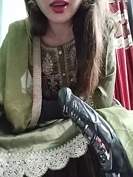 Noor_Darliing's Webcam Show