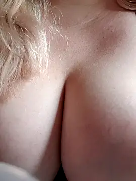 Missy_DM's Live XXX Chat