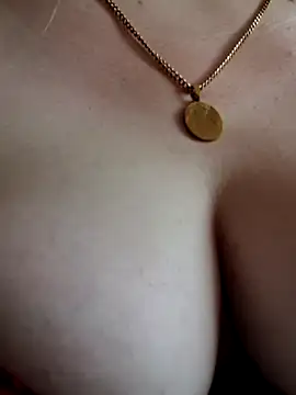 Missy_DM's Live XXX Chat