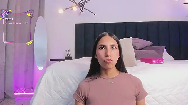 Ary_7 Adlı Modelin Canlı XXX Sohbeti