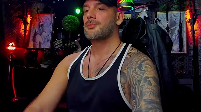 LexHardy Pertunjukan Webcam