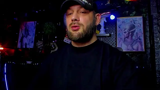 הופעת וובקאם של LexHardy