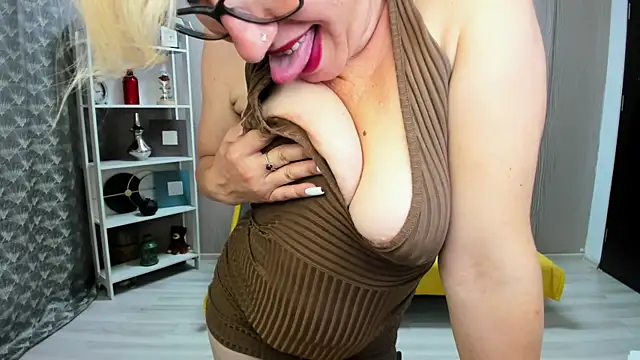 Cassandra_Hotty – Live XXX-chat