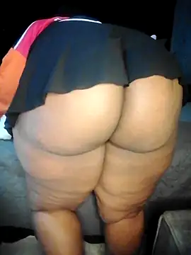 Chat XXX en directo de CURVEYDOLLXX