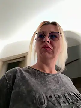 freyyamore1 Chat XXX in diretta