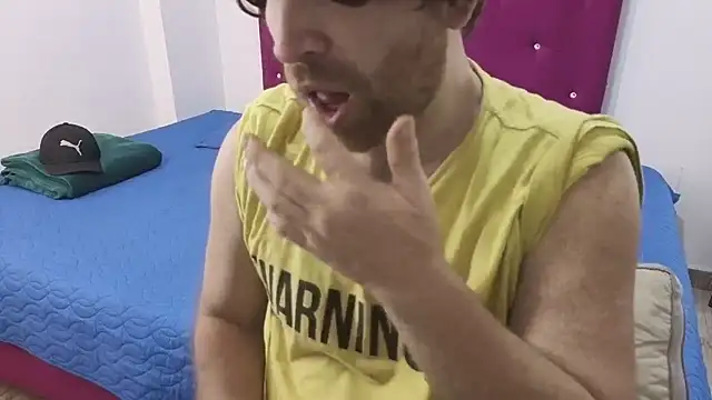michacosio webcam show