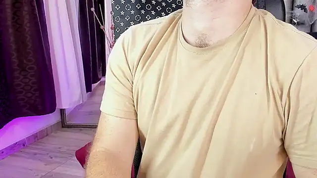 Show modela michacosio na web-kameri