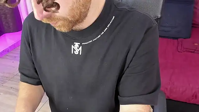 michacosio's Webcam Show