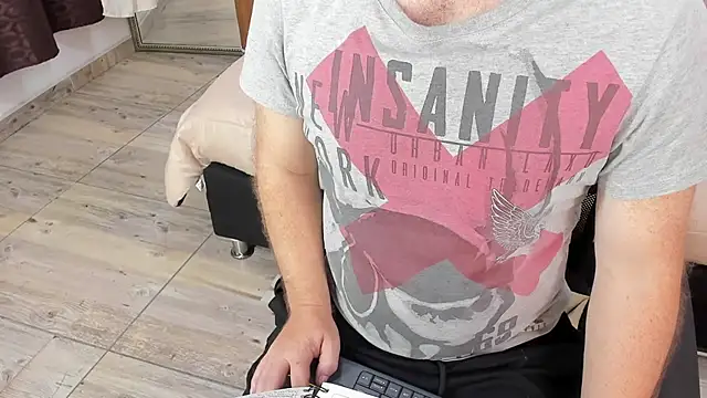 michacosio webcam show