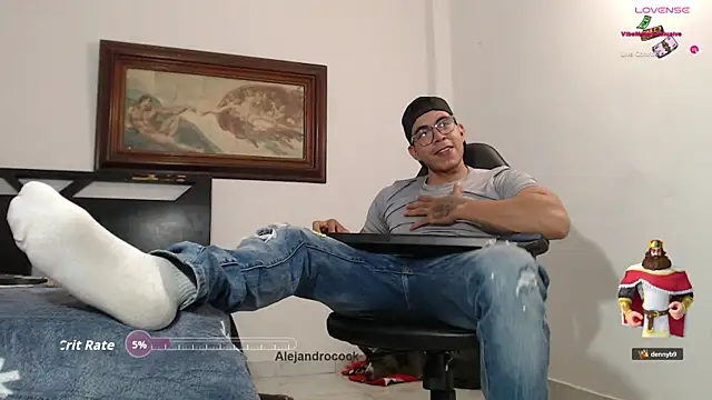 Chat +18 de Sofiafuck20 ao vivo