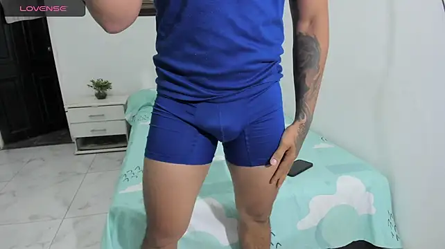 alejandrocock23 – webcam-show