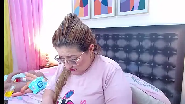 sandra_20's Webcam Show