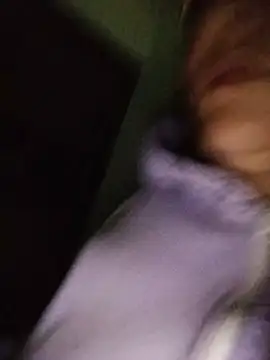 Chat soba uživo modela Mia_Hampton