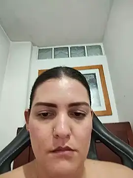 Mia_Hampton: онлайн-секс-чат