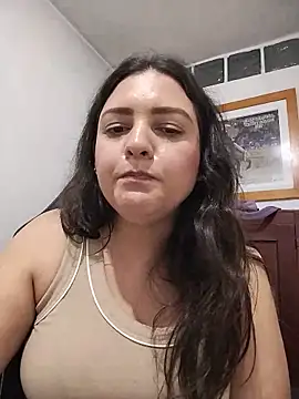 Chat XXX en directo de Mia_Hampton