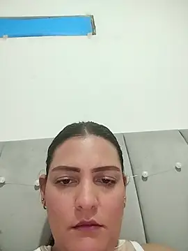 Chat +18 de Mia_Hampton ao vivo