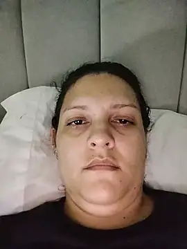 צ'אט XXX בשידור חי של Mia_Hampton