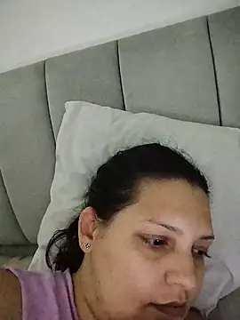 צ'אט XXX בשידור חי של Mia_Hampton