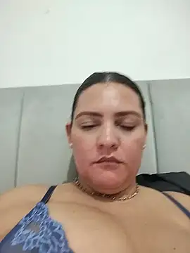 Živý XXX chat Mia_Hampton
