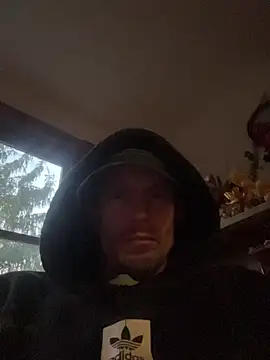 Chat soba uživo modela KBONE36