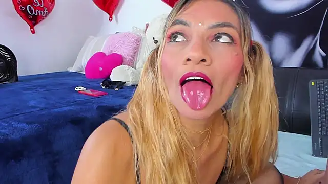 عرض كام Angeline_focus