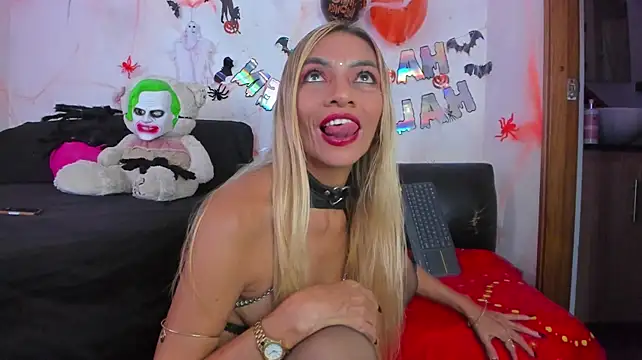 הופעת וובקאם של Angeline_focus
