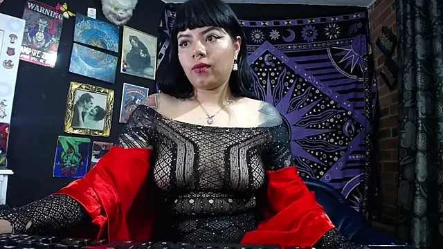 Yourmadame_P Chat XXX in diretta