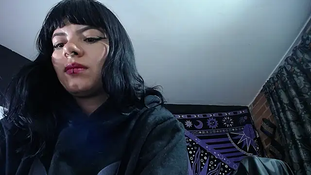 Yourmadame_P's Live XXX Chat