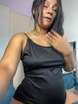 Leticia_goddes' Live XXX Chat