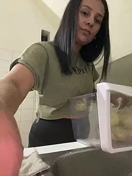Leticia_goddes Adlı Modelin Canlı XXX Sohbeti