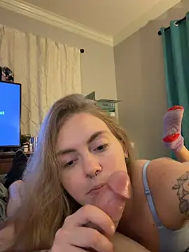 LuvLaceyXXO Show Webcam