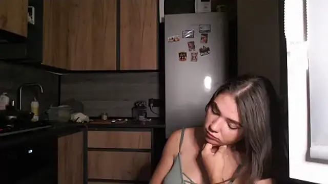 Chat +18 de delightful_sofi ao vivo