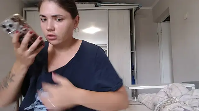 צ'אט XXX בשידור חי של delightful_sofi