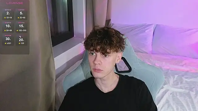cute_thomas' Webcam Show
